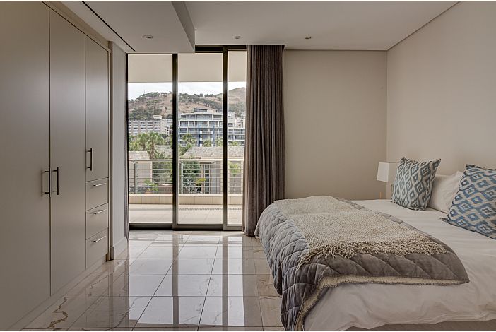 Photo 10 of Pembroke 203 accommodation in V&A Waterfront, Cape Town with 3 bedrooms and 3 bathrooms