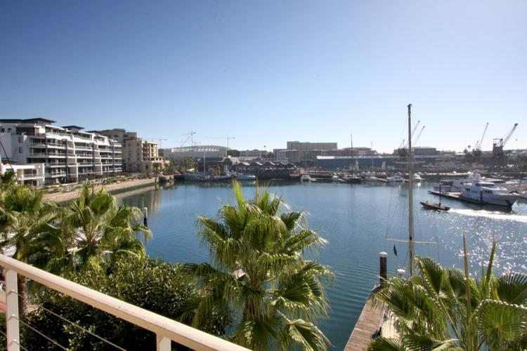 Photo 6 of Penrith 203 accommodation in V&A Waterfront, Cape Town with 2 bedrooms and 2 bathrooms