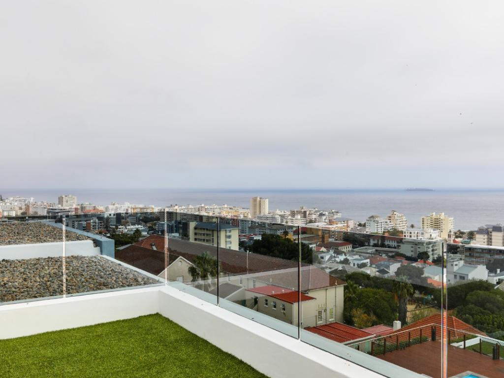 Photo 5 of Penthouse on B accommodation in Sea Point, Cape Town with 2 bedrooms and 2 bathrooms