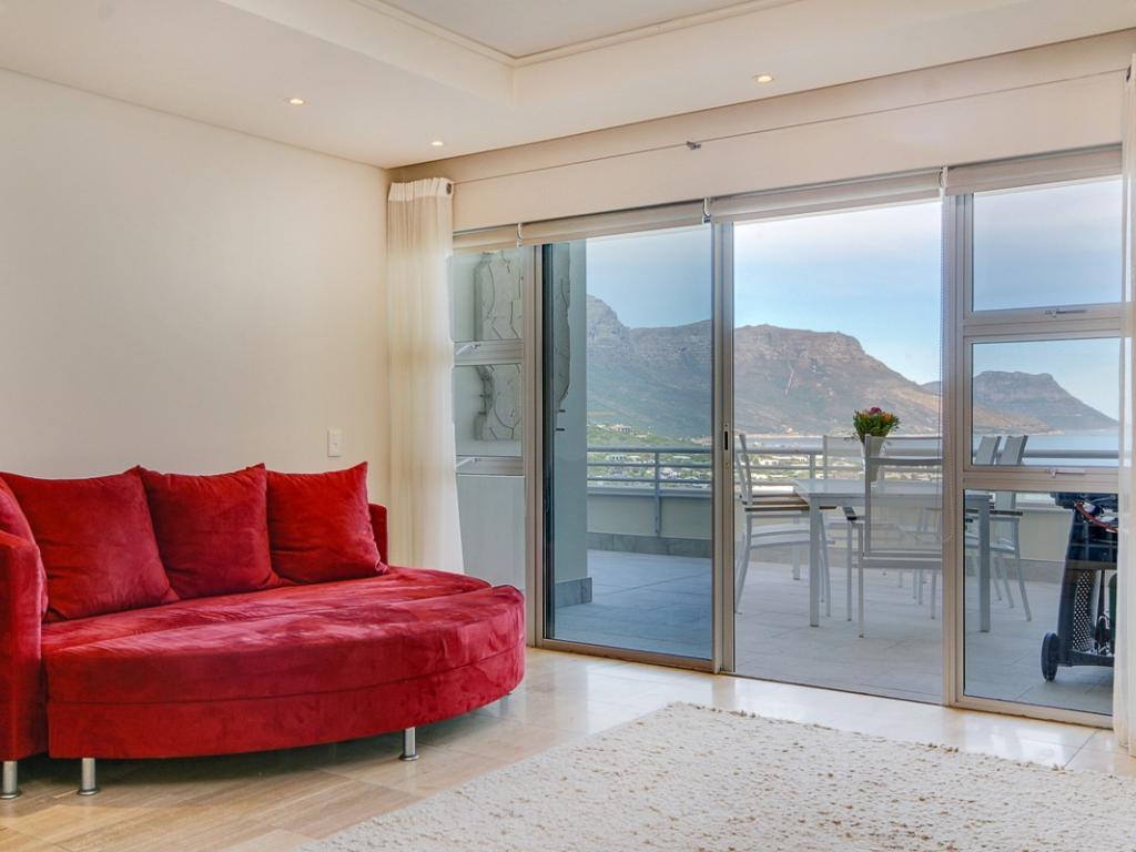 Photo 2 of Penthouse on Clifton accommodation in Clifton, Cape Town with 3 bedrooms and 2 bathrooms