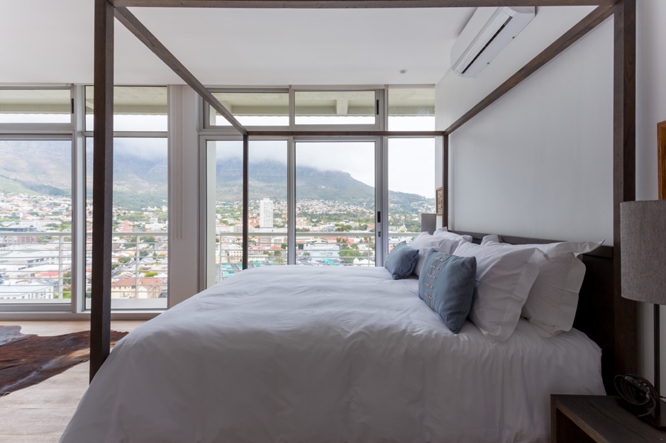 Photo 2 of Perspective Views Penthouse accommodation in City Centre, Cape Town with 2 bedrooms and 2 bathrooms