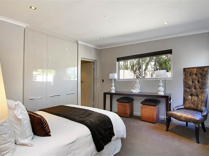 Photo 16 of Phantom Edge accommodation in Camps Bay, Cape Town with 3 bedrooms and 3.5 bathrooms