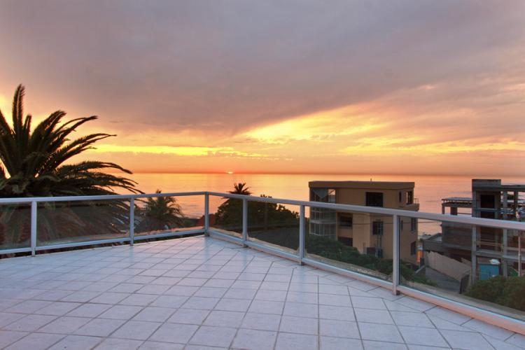 Photo 16 of Phoenix villa accommodation in Camps Bay, Cape Town with 6 bedrooms and 3.5 bathrooms