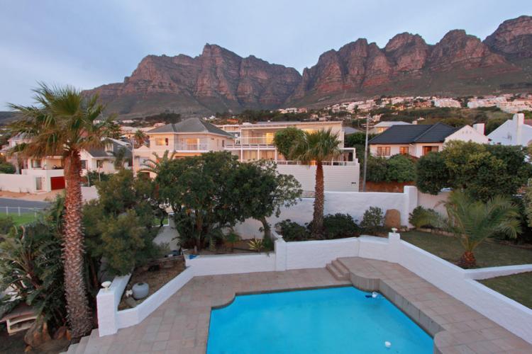 Photo 2 of Phoenix villa accommodation in Camps Bay, Cape Town with 6 bedrooms and 3.5 bathrooms