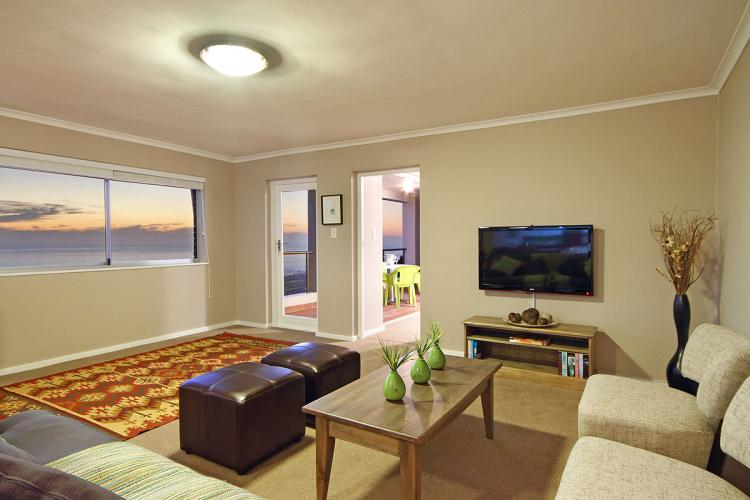 Photo 11 of Prima Penthouse accommodation in Camps Bay, Cape Town with 2 bedrooms and 2 bathrooms