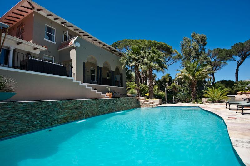 Photo 12 of Quebec Villa accommodation in Camps Bay, Cape Town with 4 bedrooms and 3 bathrooms