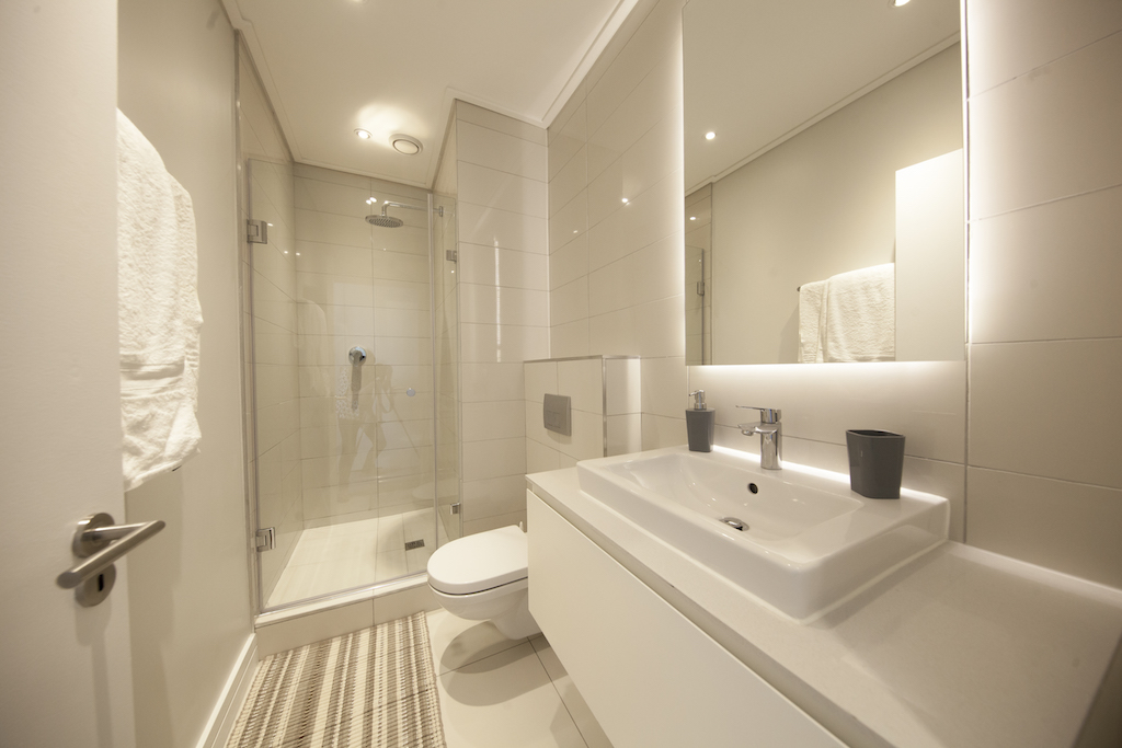 Photo 2 of Radisson 1510 accommodation in City Centre, Cape Town with 2 bedrooms and 2 bathrooms