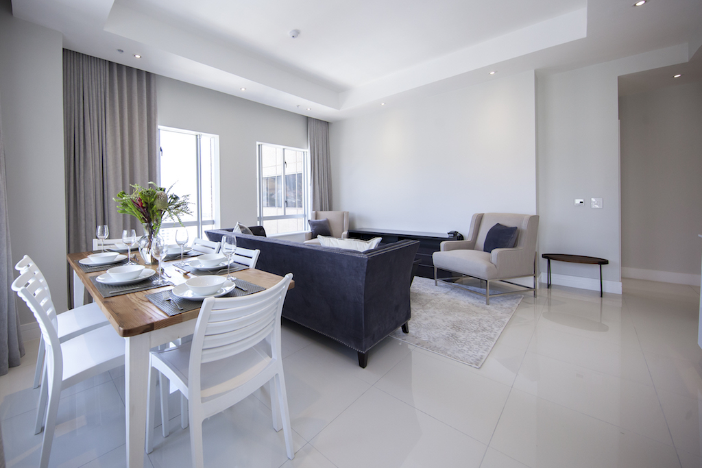 Photo 4 of Radisson 1516 accommodation in City Centre, Cape Town with 2 bedrooms and 2 bathrooms
