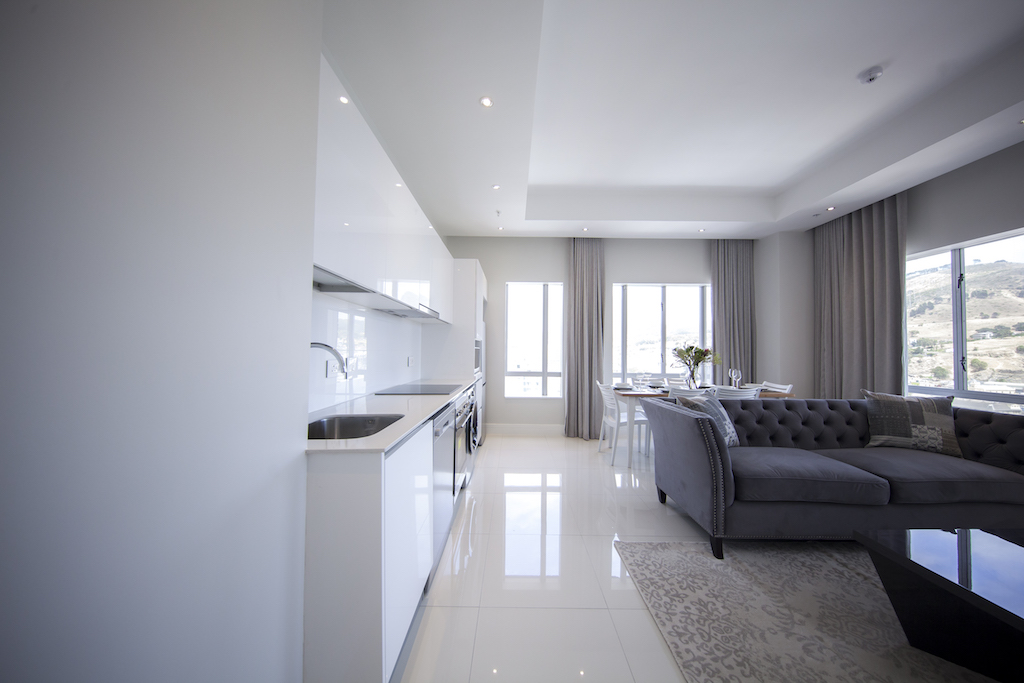 Photo 5 of Radisson 1516 accommodation in City Centre, Cape Town with 2 bedrooms and 2 bathrooms
