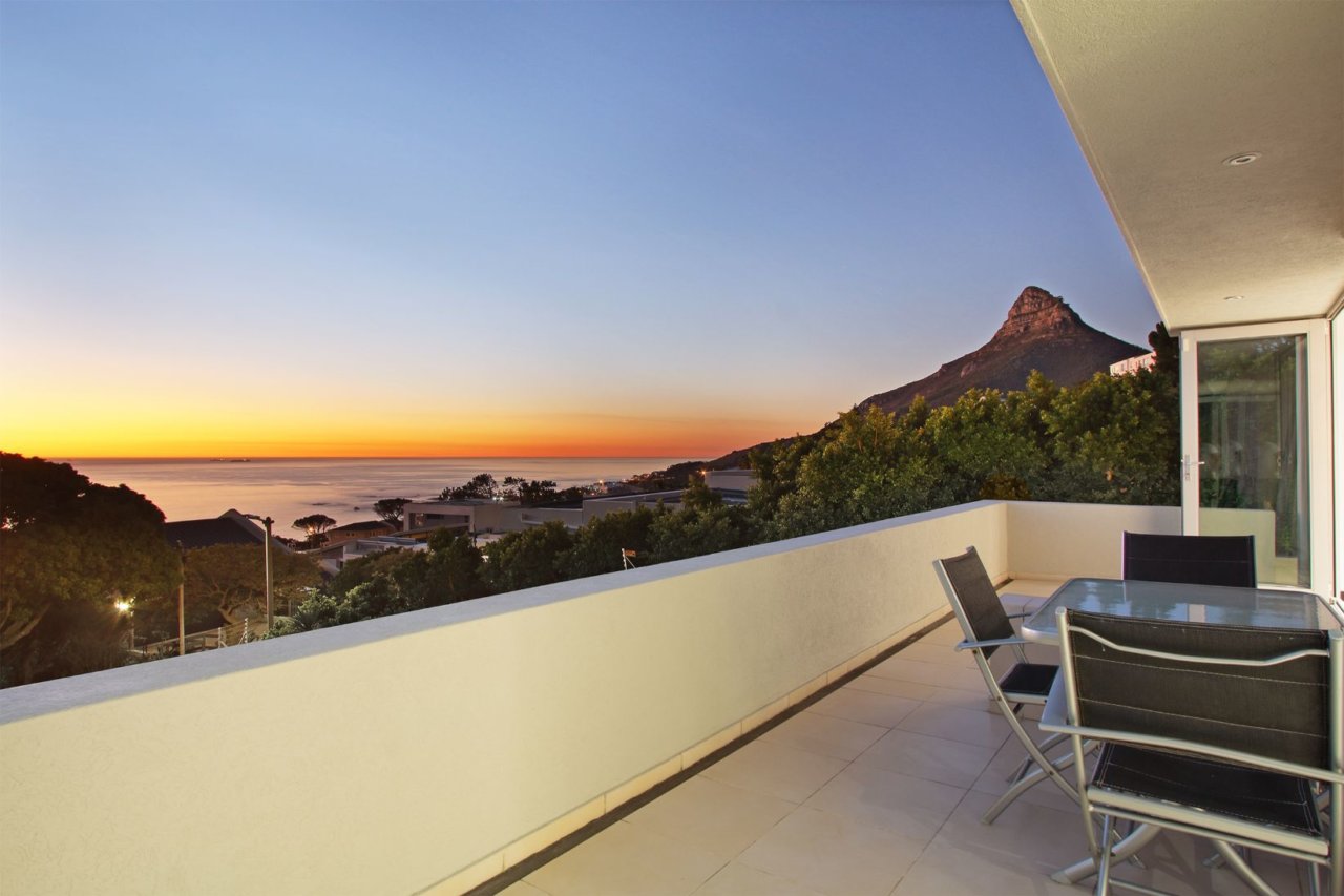 Photo 13 of Ravensteyn accommodation in Camps Bay, Cape Town with 3 bedrooms and 3 bathrooms