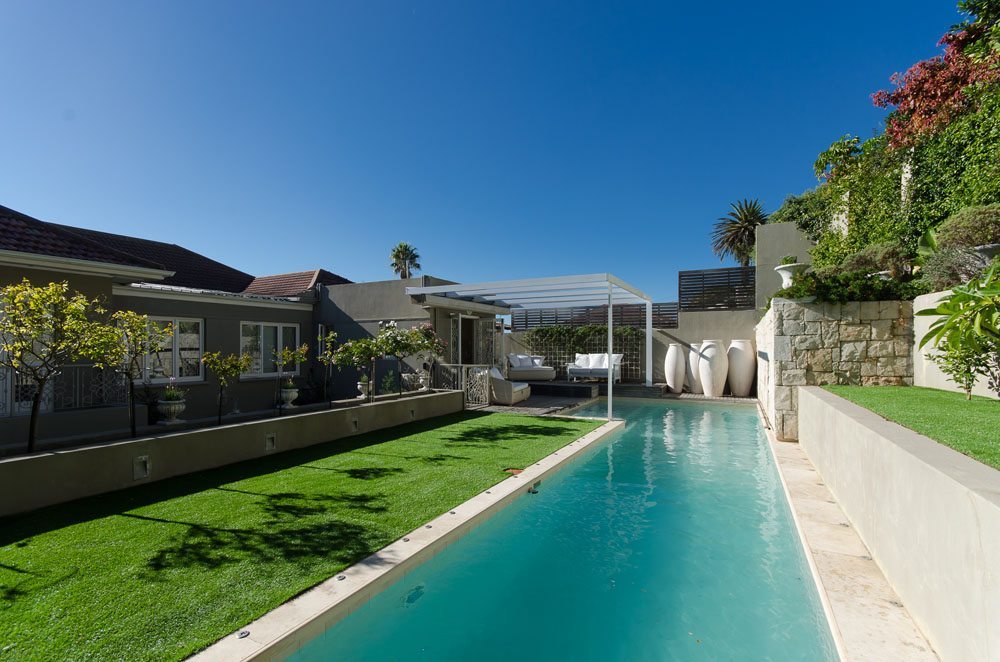 Photo 2 of Ravine Villa accommodation in Bantry Bay, Cape Town with 5 bedrooms and 5 bathrooms