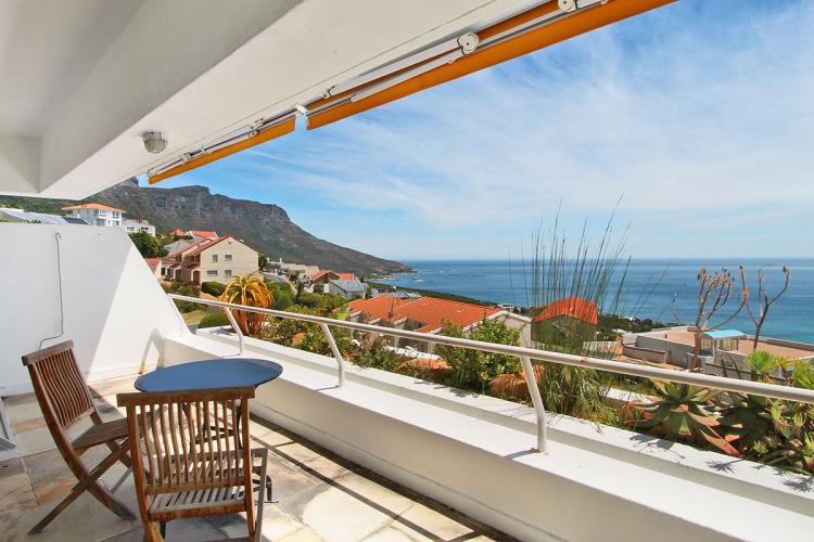 Photo 8 of Roodeberg Heights accommodation in Camps Bay, Cape Town with 2 bedrooms and 2 bathrooms