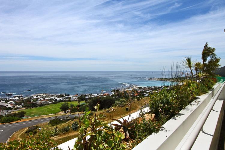 Photo 9 of Roodeberg Heights accommodation in Camps Bay, Cape Town with 2 bedrooms and 2 bathrooms