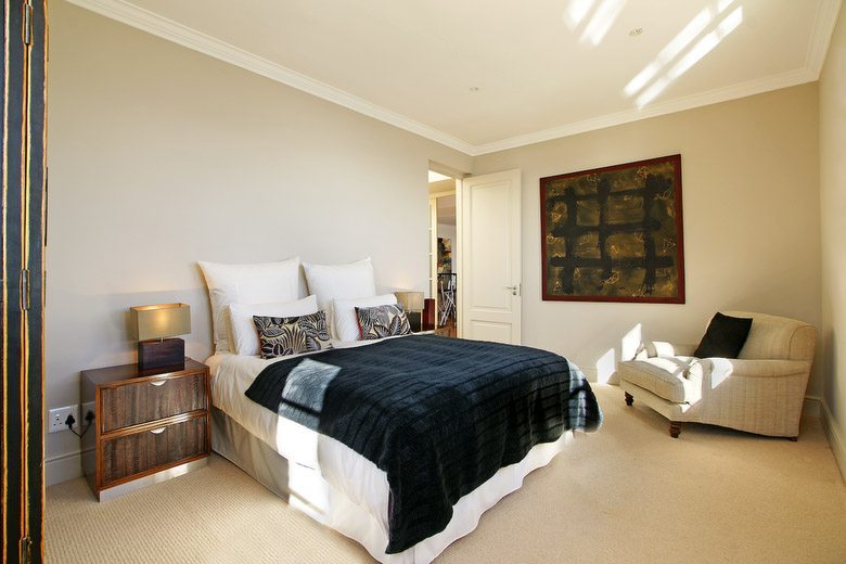 Photo 15 of San Michele accommodation in Bantry Bay, Cape Town with 3 bedrooms and 2 bathrooms
