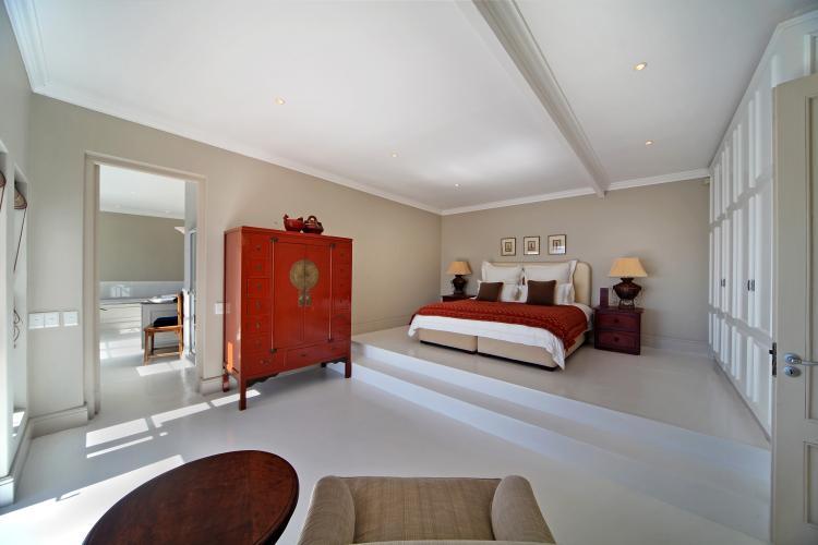 Photo 23 of San Michele accommodation in Bantry Bay, Cape Town with 3 bedrooms and 2 bathrooms