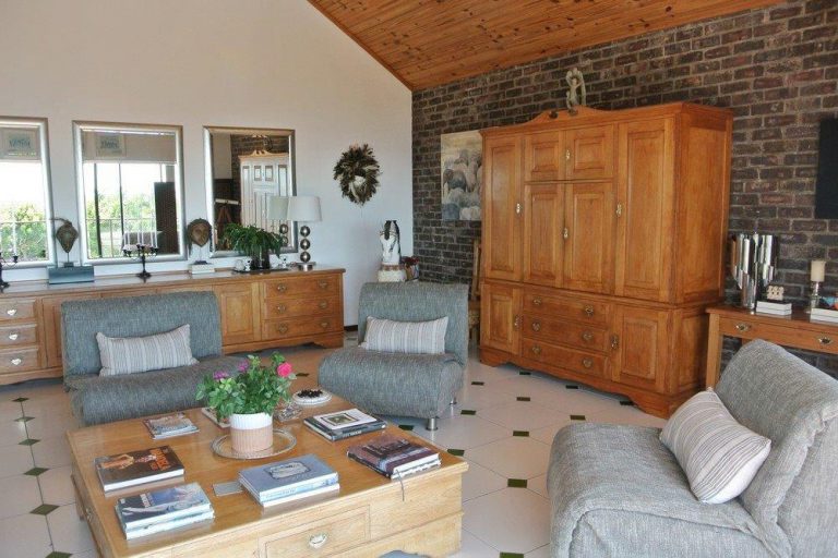 Photo 7 of Sandy Bay accommodation in Llandudno, Cape Town with 3 bedrooms and 2 bathrooms