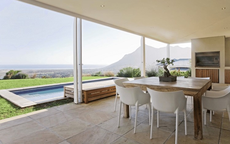 Photo 5 of Sapphire End accommodation in Noordhoek, Cape Town with 5 bedrooms and 3.5 bathrooms
