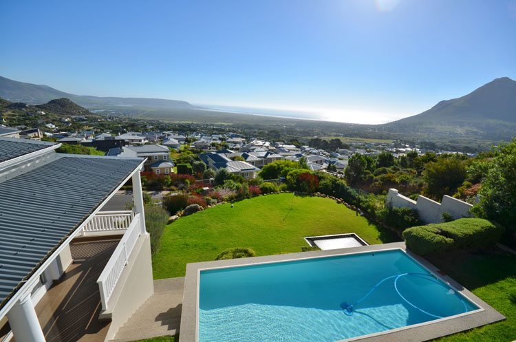 Photo 23 of Sapphire Views accommodation in Noordhoek, Cape Town with 5 bedrooms and 4.5 bathrooms