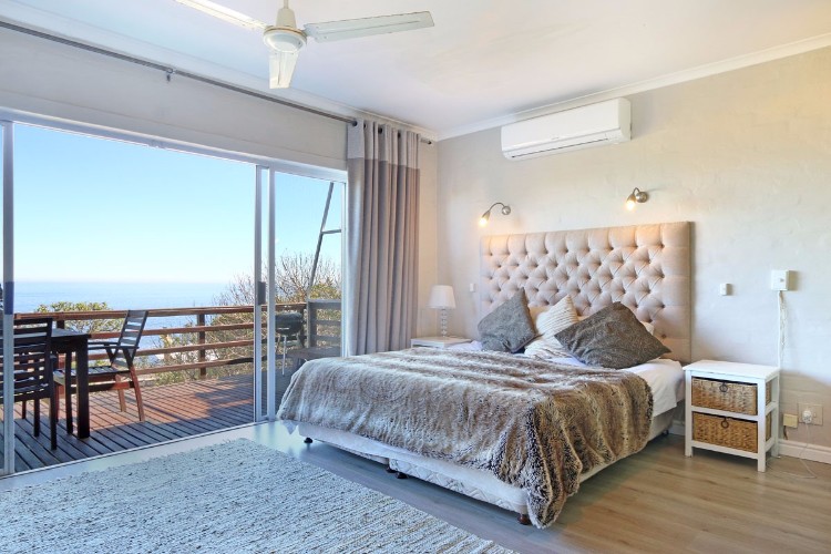 Photo 8 of Sea Breeze accommodation in Llandudno, Cape Town with 4 bedrooms and 2 bathrooms