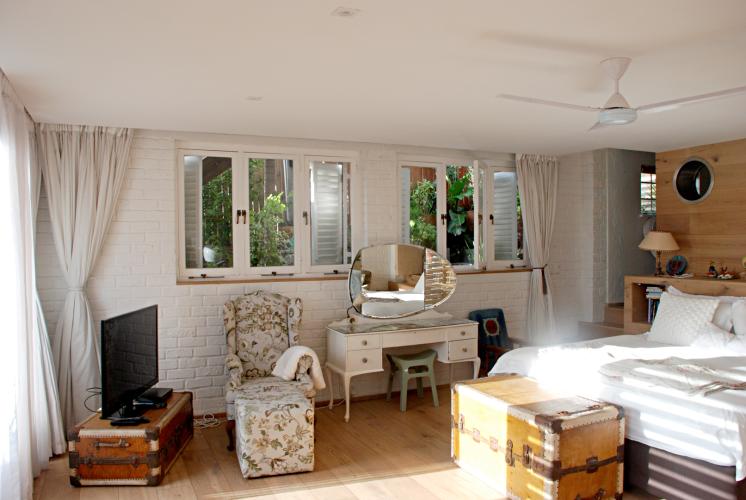 Photo 11 of Sea Foam Bungalow accommodation in Bakoven, Cape Town with 3 bedrooms and 3 bathrooms