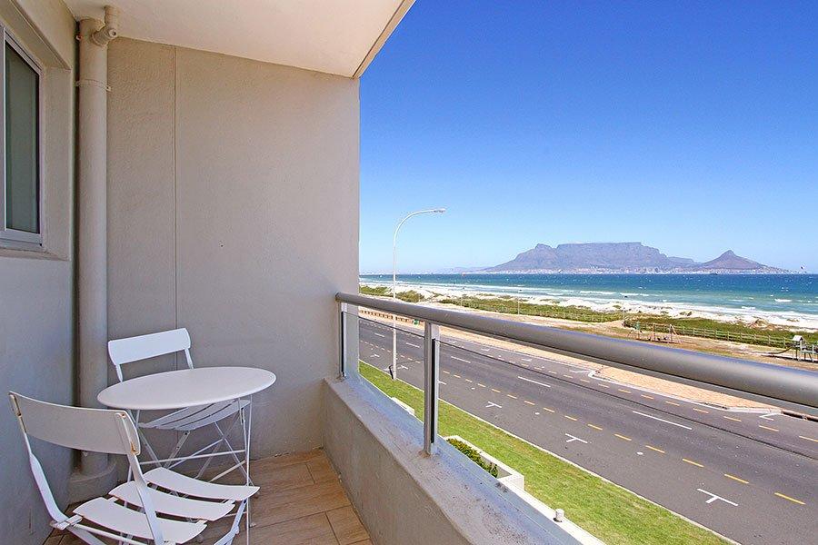 Photo 6 of Sea Spray Apartment accommodation in Bloubergstrand, Cape Town with 1 bedrooms and 1 bathrooms