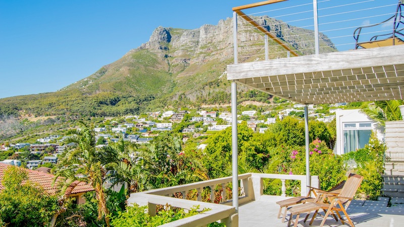 Photo 25 of Sea Villa on the Bend accommodation in Llandudno, Cape Town with 4 bedrooms and 3 bathrooms