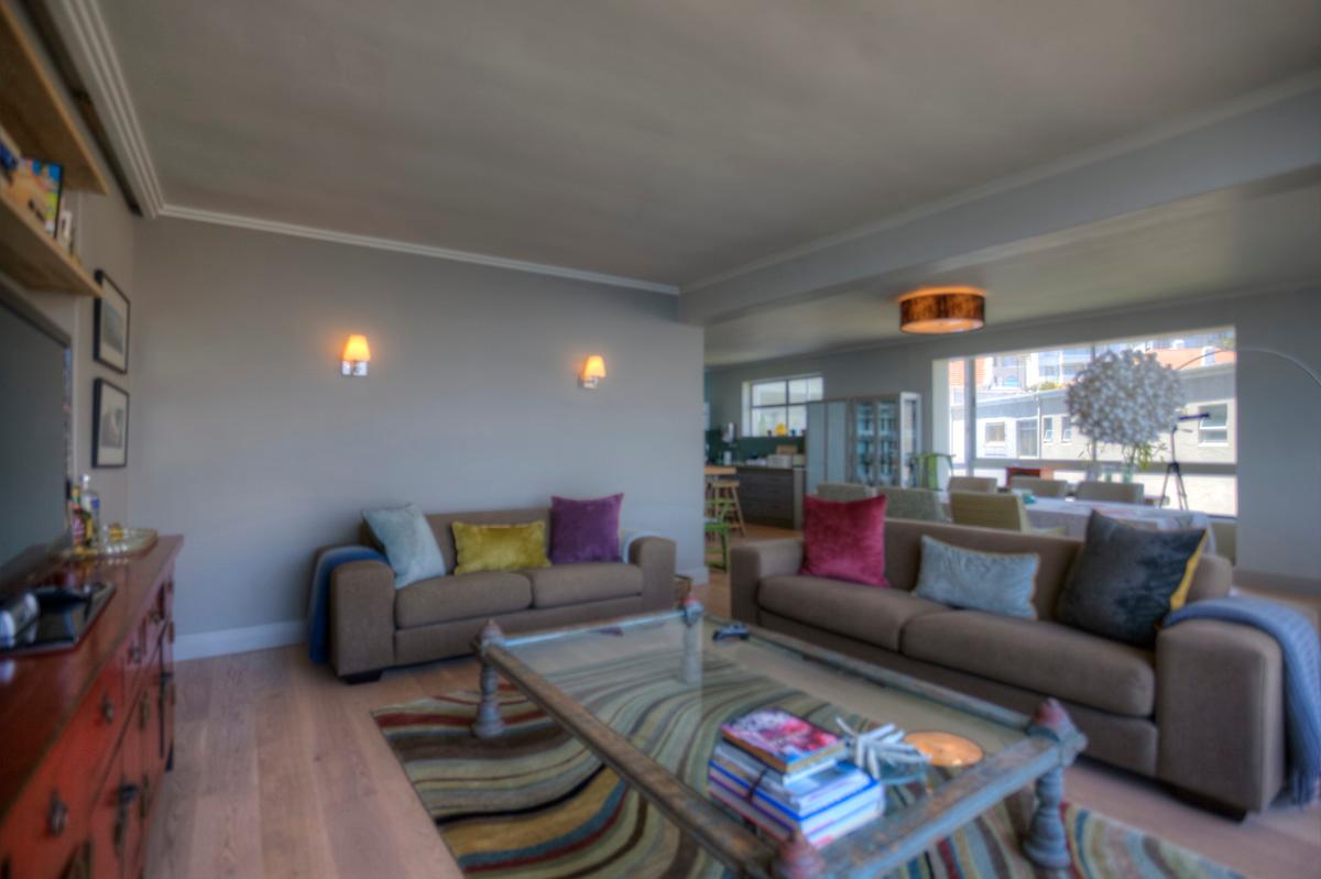 Photo 14 of Seacliffe 204 accommodation in Bantry Bay, Cape Town with 3 bedrooms and 3 bathrooms
