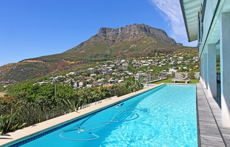 Photo 3 of Seafoam Llandudno accommodation in Llandudno, Cape Town with 4 bedrooms and 3 bathrooms