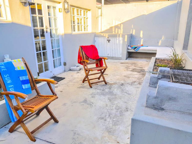 Photo 5 of Seaside Cottage accommodation in Simons Town, Cape Town with 3 bedrooms and 3 bathrooms