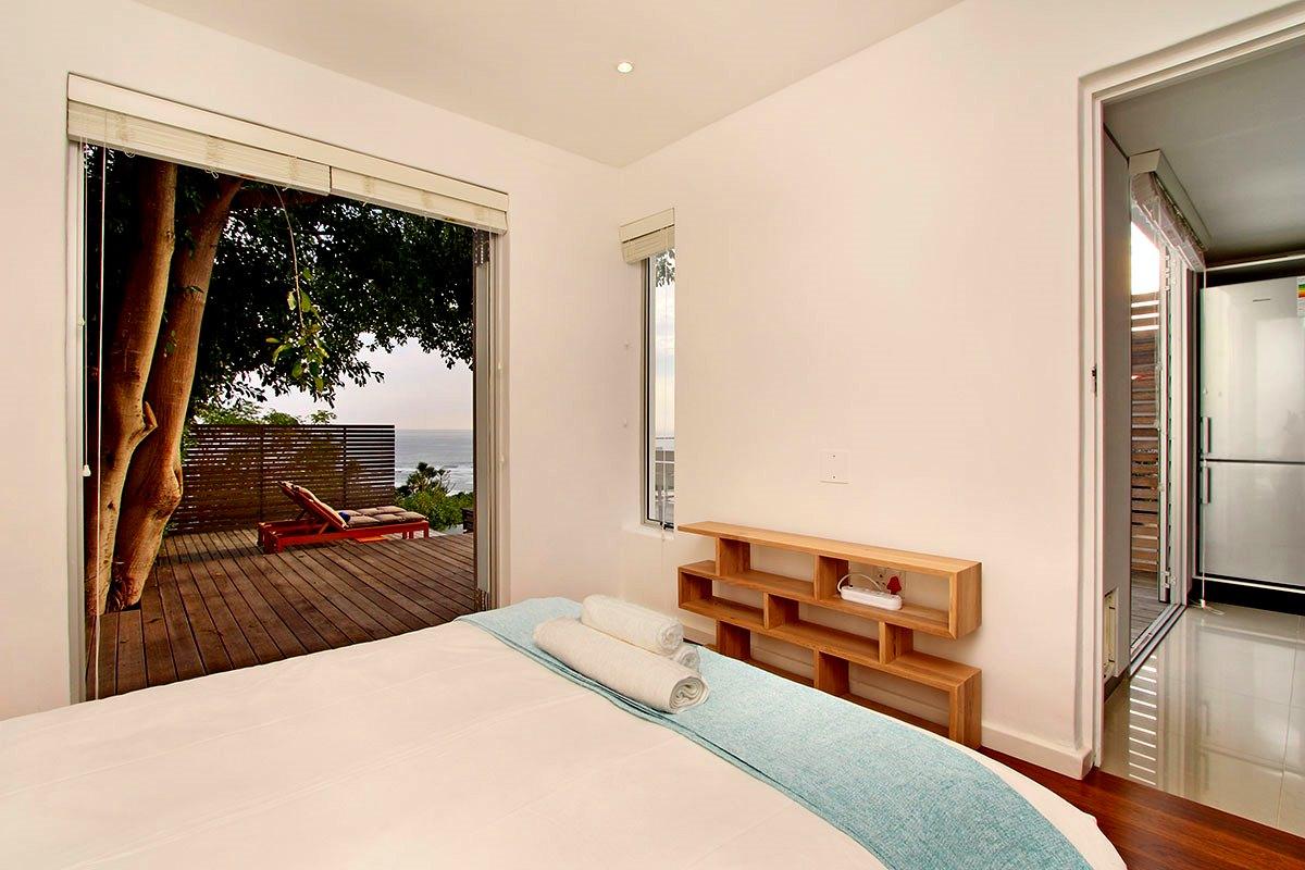 Photo 8 of Sedgemoor Views Villa accommodation in Camps Bay, Cape Town with 5 bedrooms and 5 bathrooms