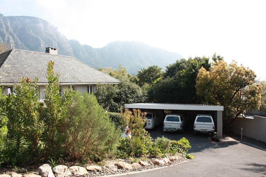 Photo 9 of Sidmouth House accommodation in Bishopscourt, Cape Town with 4 bedrooms and 3 bathrooms