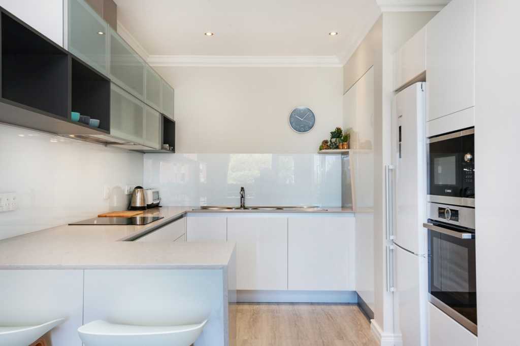 Photo 11 of Silvertide Apartment accommodation in Camps Bay, Cape Town with 2 bedrooms and 2 bathrooms
