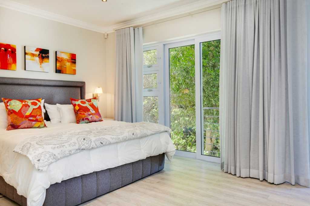 Photo 12 of Silvertide Apartment accommodation in Camps Bay, Cape Town with 2 bedrooms and 2 bathrooms