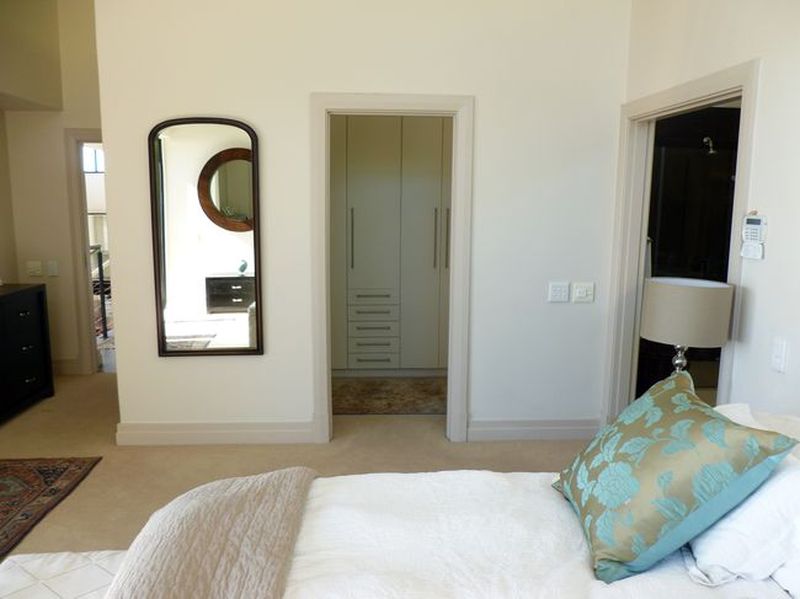 Photo 10 of Simons Town Villa accommodation in Simons Town, Cape Town with 4 bedrooms and 4 bathrooms