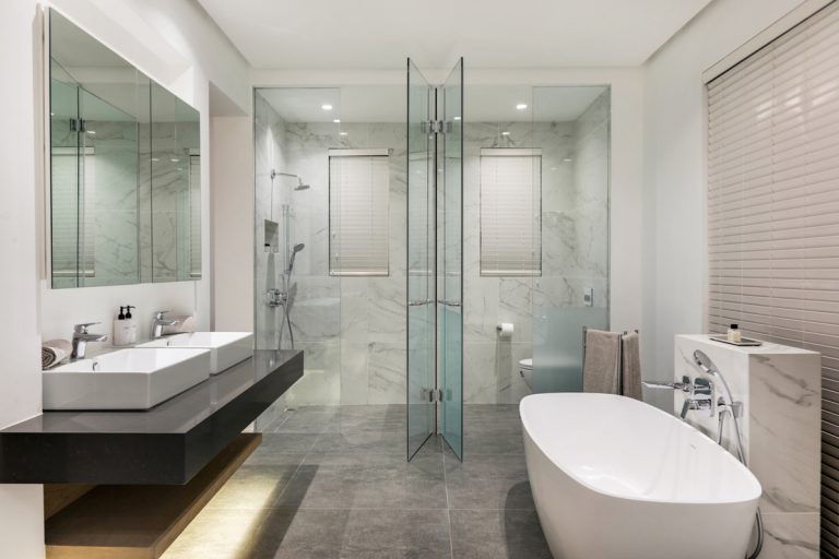 Photo 13 of Skyline Main accommodation in Camps Bay, Cape Town with 3 bedrooms and 3 bathrooms