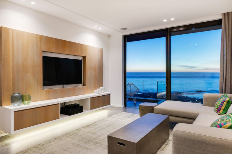 Photo 14 of Skyline Main accommodation in Camps Bay, Cape Town with 3 bedrooms and 3 bathrooms