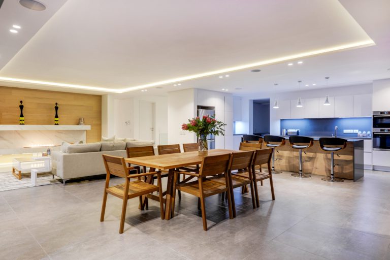 Photo 16 of Skyline Main accommodation in Camps Bay, Cape Town with 3 bedrooms and 3 bathrooms