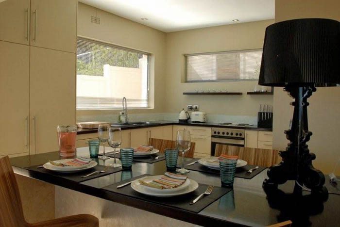 Photo 5 of Springbok Villa accommodation in Green Point, Cape Town with 3 bedrooms and 2 bathrooms