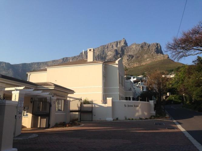 Photo 1 of St Johns Estate accommodation in Higgovale, Cape Town with 3 bedrooms and 3 bathrooms