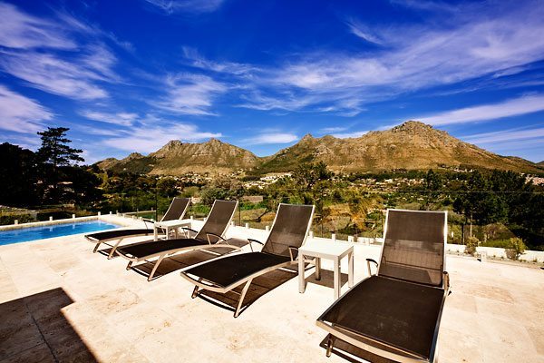 Photo 2 of Stirrup Lane Villa accommodation in Hout Bay, Cape Town with 6 bedrooms and 5 bathrooms