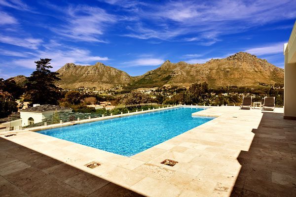 Photo 4 of Stirrup Lane Villa accommodation in Hout Bay, Cape Town with 6 bedrooms and 5 bathrooms