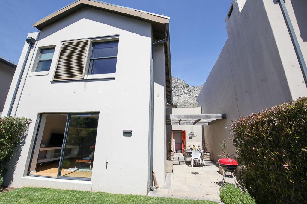Photo 8 of Stone Village accommodation in Tokai, Cape Town with 2 bedrooms and 2 bathrooms