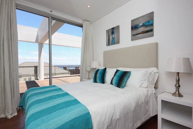 Photo 2 of Strathmore Four accommodation in Camps Bay, Cape Town with 4 bedrooms and 2 bathrooms