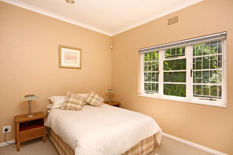 Photo 15 of Strathmore Manor accommodation in Camps Bay, Cape Town with 3 bedrooms and 3 bathrooms