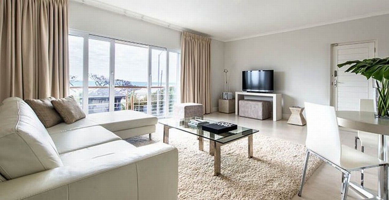 Photo 5 of Studio 1 accommodation in Camps Bay, Cape Town with 1 bedrooms and 1 bathrooms