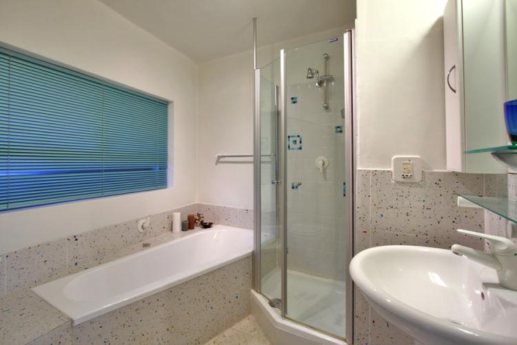 Photo 7 of Studio Colorado accommodation in Camps Bay, Cape Town with 1 bedrooms and 1 bathrooms