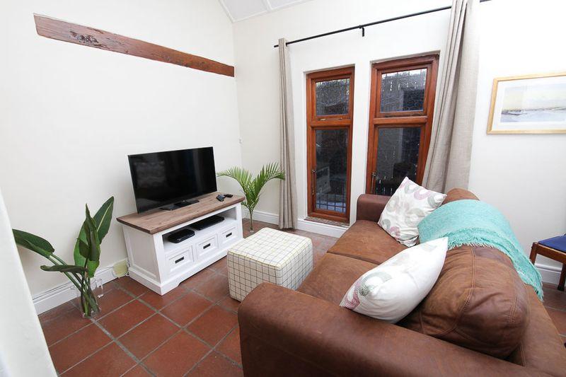 Photo 8 of Sunny Brae accommodation in Fish Hoek, Cape Town with 4 bedrooms and  bathrooms