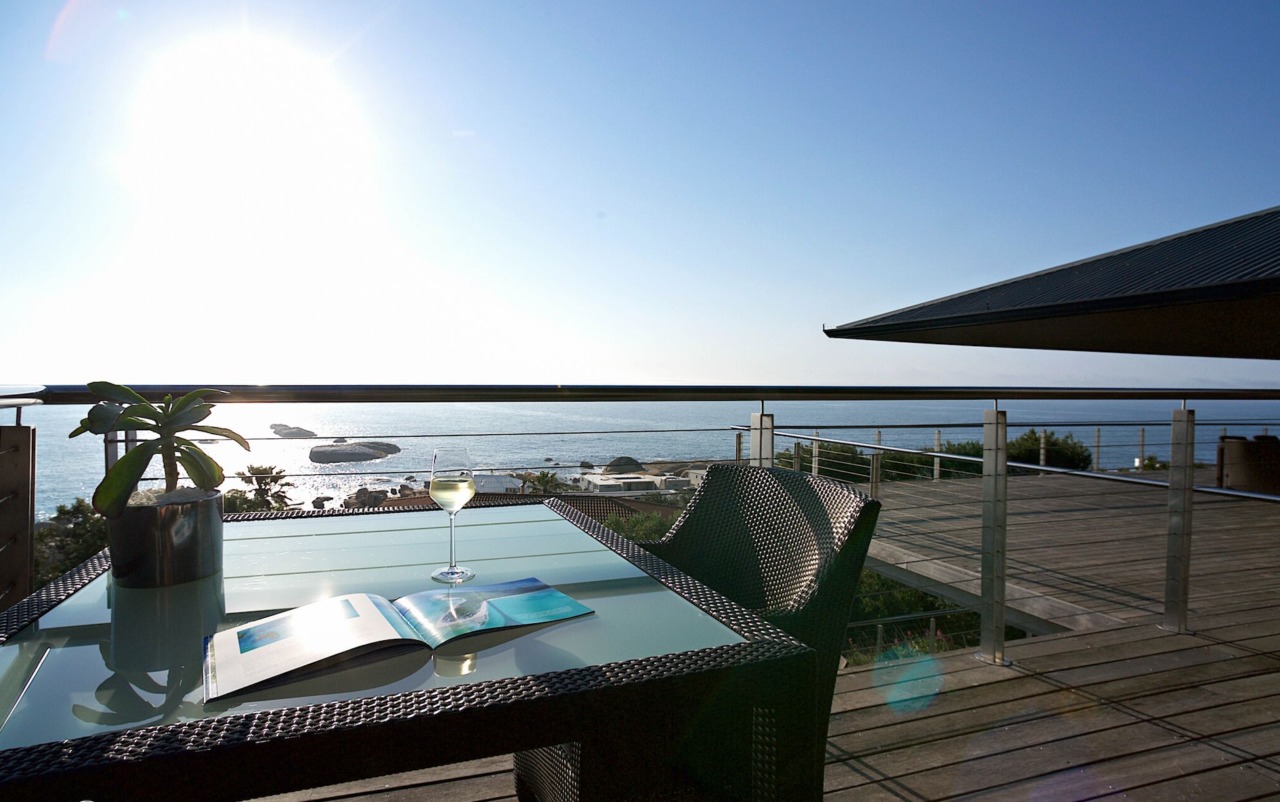 Photo 36 of Sunset Avenue accommodation in Llandudno, Cape Town with 6 bedrooms and 6 bathrooms