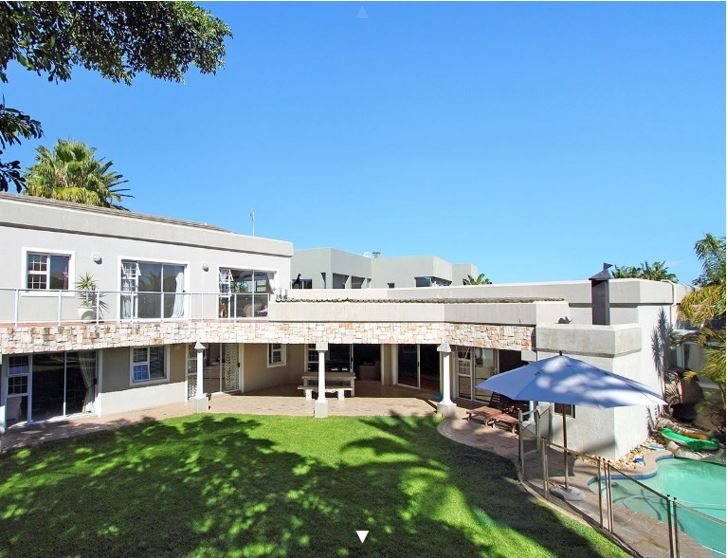 Photo 1 of Sunset Beach Cowrie Villa accommodation in Sunset Beach, Cape Town with 5 bedrooms and 5.5 bathrooms