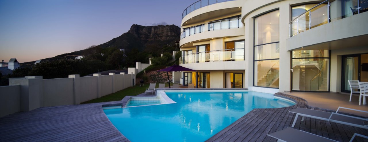 Photo 9 of Sunset Mansion accommodation in Llandudno, Cape Town with 7 bedrooms and 7 bathrooms